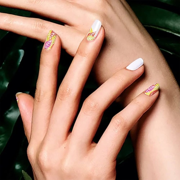 Color Street ~ Let’s Go on Vacay ~ Bundle - Picture 7 of 7